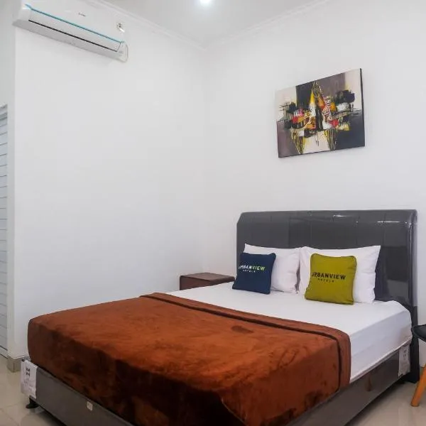 Urbanview keTemon Hotel & Resto YIA by RedDoorz, מלון ביוגיאקרטה