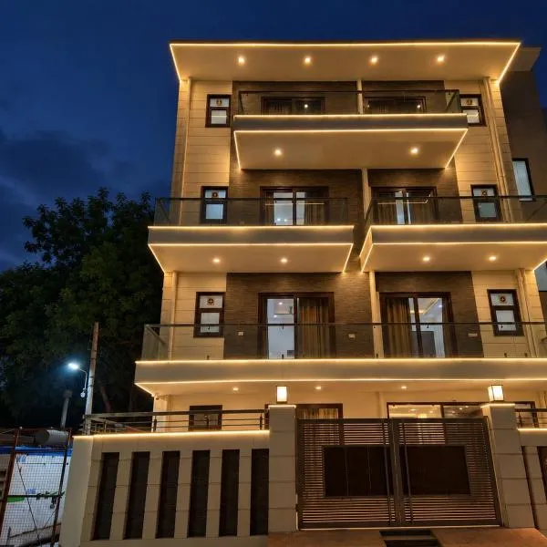 Hotel Retro Folic Near Golf Course Road & Cyber City, hotel em Gurgaon