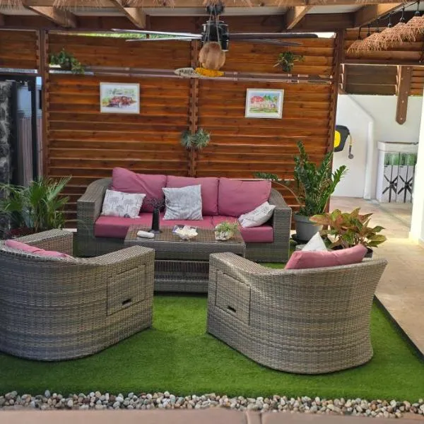 COSY KAS PARADIS Chambre d'hôtes & Espace SPA Bien-être Une parenthèse tropicale et intimiste à La Réunion avec petit déjeuner, Hotel in Saint-Pierre