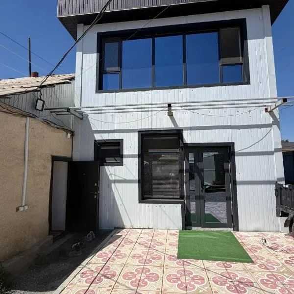 Naryn Guest House, hotel v destinaci Naryn