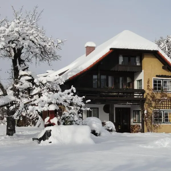 Landhaus Egger, hotel en Seeboden