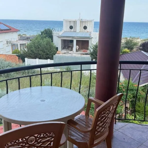 Гостевой дом у самого моря, hotel in Zatoka