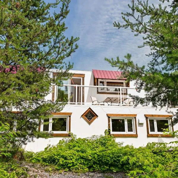 Maison Conteneur d'Expedition, hotel in Amos