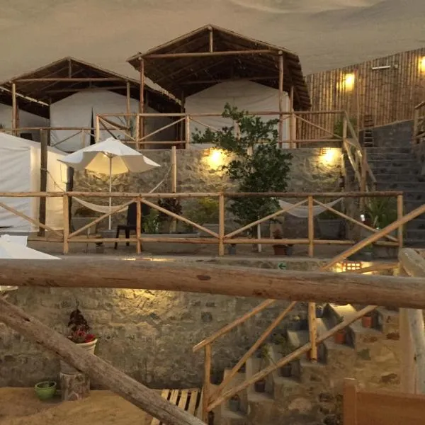 Ecocamp Huacachina, hotel in Ica