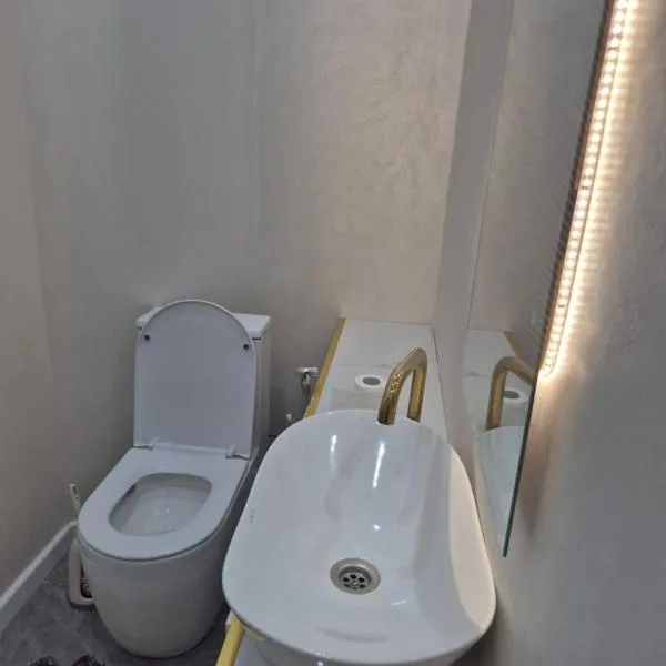 На Желтоксан, hotel in Taldykorgan