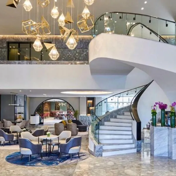 Crowne Plaza - West Cairo Arkan by IHG, hotel u gradu Madinat as-Sadis min Uktubar