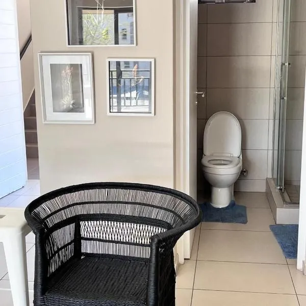 Modern Heritage Condo, hotel in Fourways