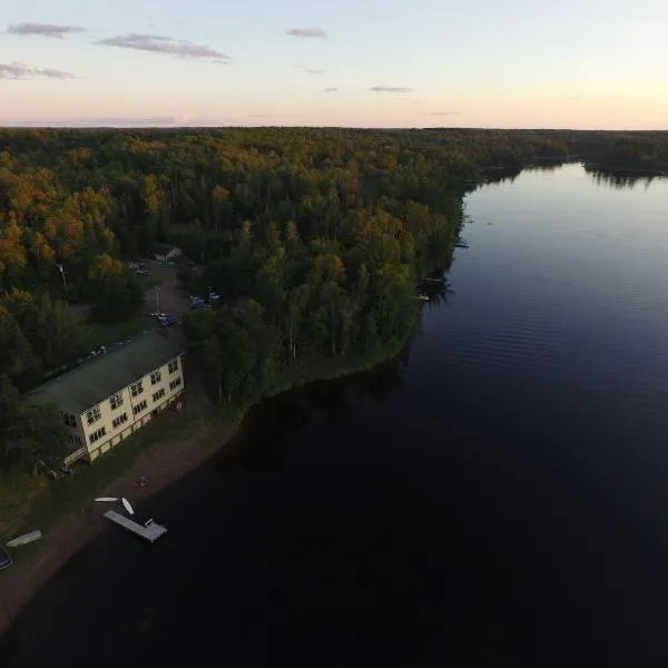 Hanging Horn Lakeside Resort, hotel v destinaci Moose Lake