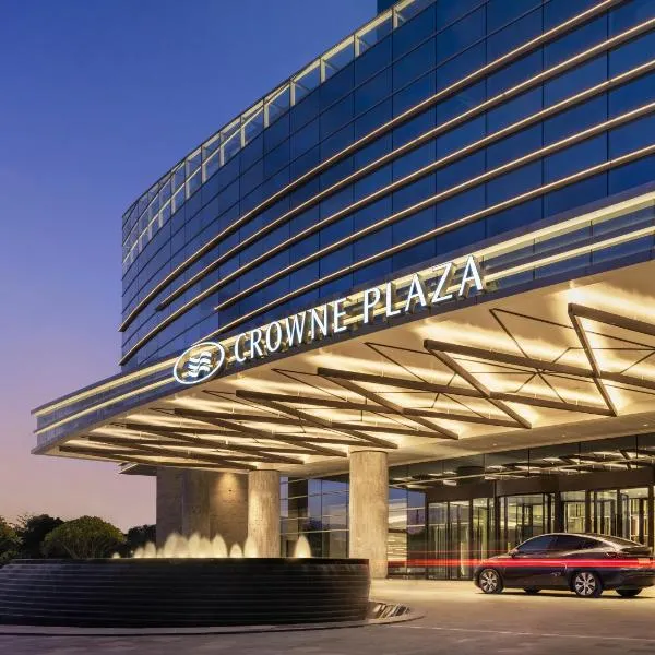 Crowne Plaza Xiamen Jimei Seaview by IHG, hotel in Xiamen