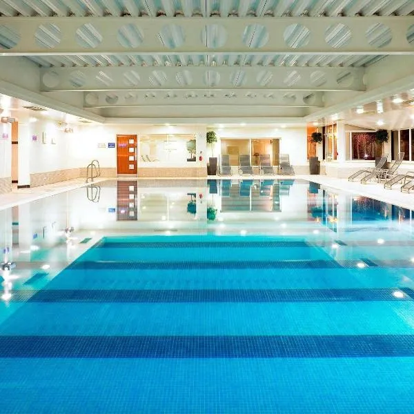 Mercure Manchester Norton Grange Hotel & Spa, hotel u gradu 'Rochdale'