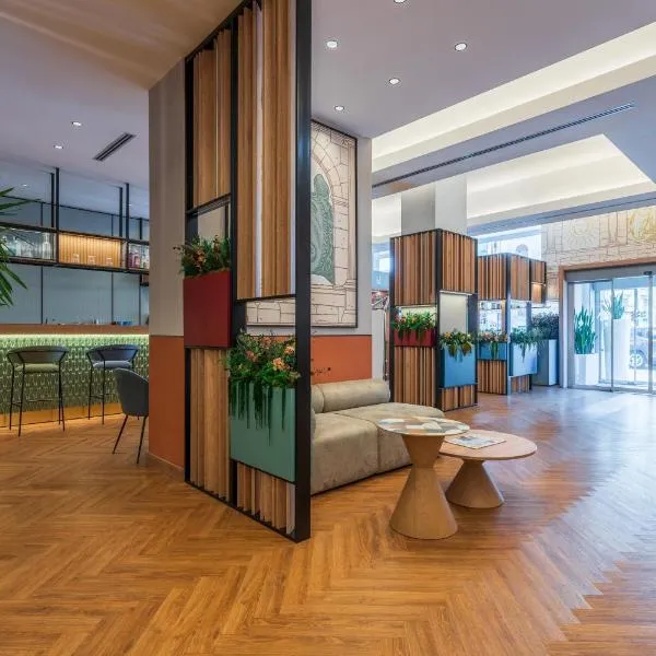 Hilton Garden Inn Rome Colosseum, khách sạn ở Roma