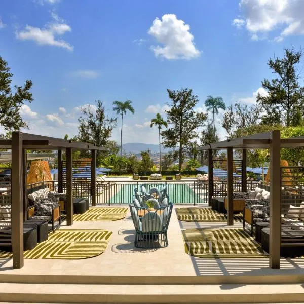 Mövenpick Kigali – hotel w mieście Kigali