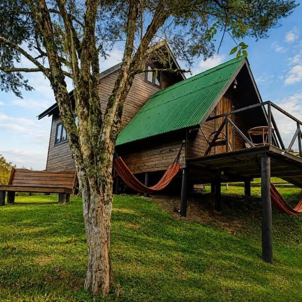 Fire Pit Cabana Sossego e Natureza, hotel en Bom Retiro