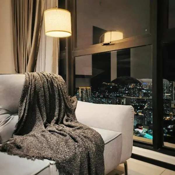Urban Suites TWO Or THREE Bedroom Georgetown by ANC, hotel di Jelutong