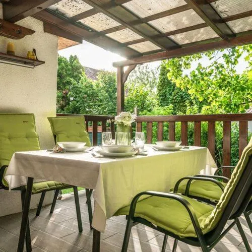 GreenhouseAgárd, Hotel in Gárdony