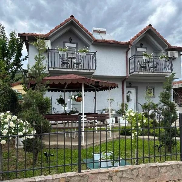 Viesnīca Apartmani Karach pilsētā Stardojrana