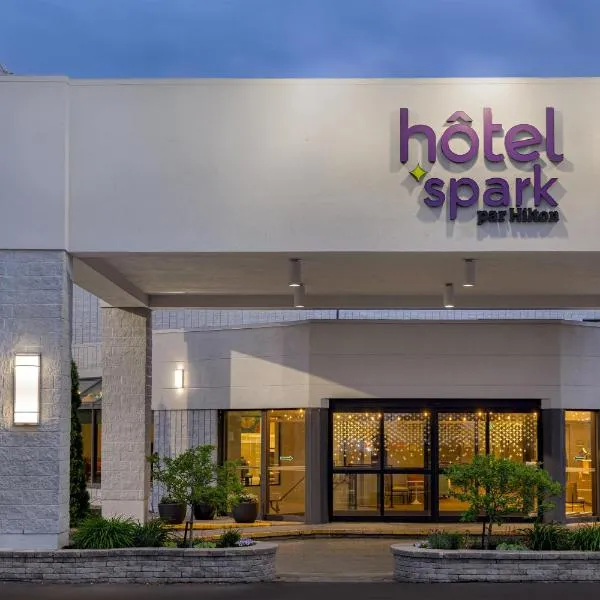 Spark by Hilton Montreal Brossard โรงแรมในบรอสซาร์ด
