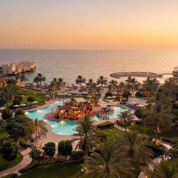 Sofitel Bahrain Zallaq Thalassa Sea & Spa – hotel w mieście Manama