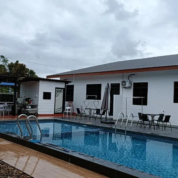 Rina Homestay and Roomstay, ξενοδοχείο σε Kuala Terengganu