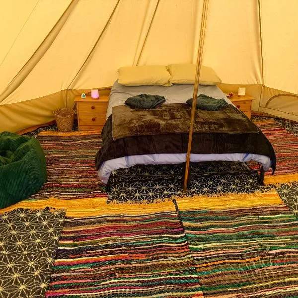 Safari Ranch Bell Tent, hotel em Newquay