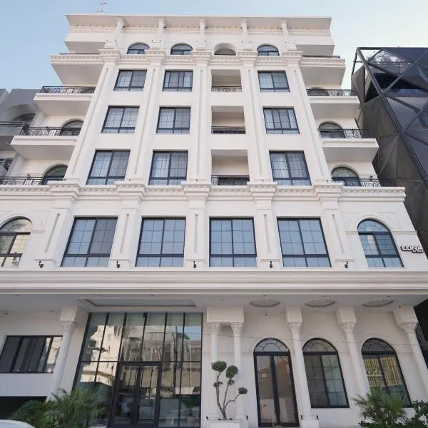 Viesnīca Le Reve Hotel- فرع الكرادة pilsētā Bagdāde