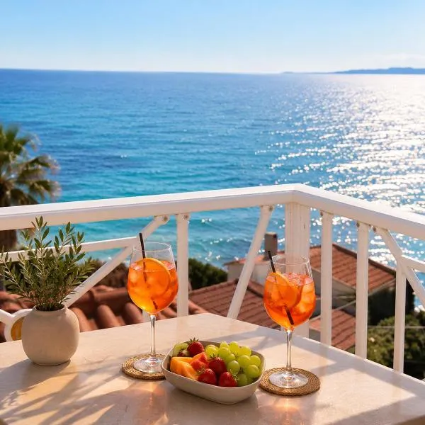 Arkoudi में, होटल Brati II Beach Hotel