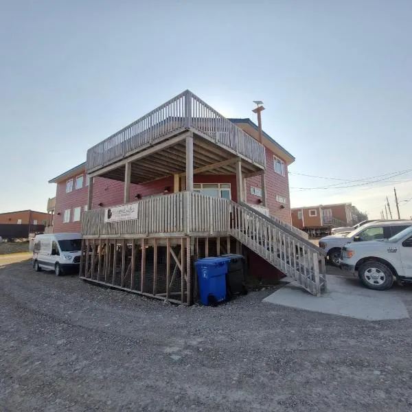 Umingmak Lodge Bed and Breakfast, hotel em Cambridge Bay