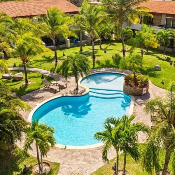 Aruba 3BR Condo with Pool and 2min Walk to Eagle Beach, hotel em Palm Beach