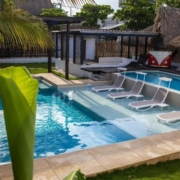 Hot Chipilin El Paredon, hotel in Sipacate