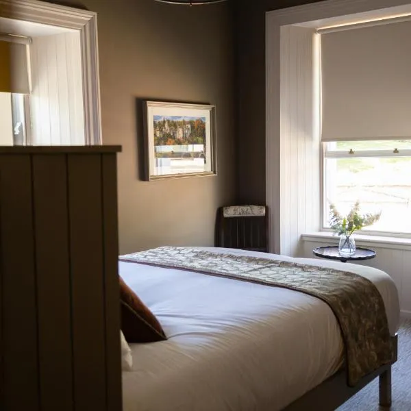 The Rooms at Walsh's Boutique Accommodation, hotel en Cappoquin