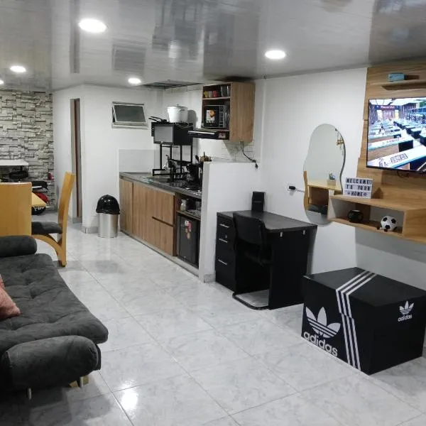 aparta estudio privado 1, hotel a Bogotà