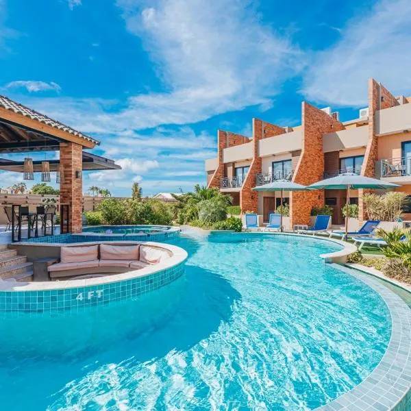 LUX Houses Pool Gym 7-Min Walk Palm Beach - Porta Al Sole by Bocobay, viešbutis mieste Palm-Eagle Beach