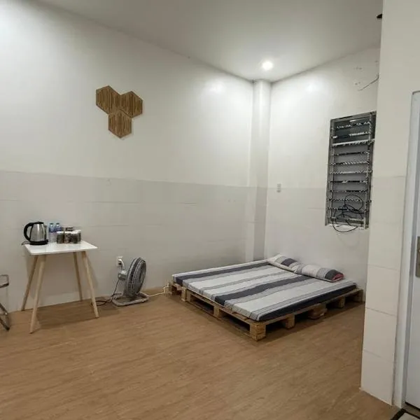 Nature Homestay near Go Super market, ξενοδοχείο σε My Tho