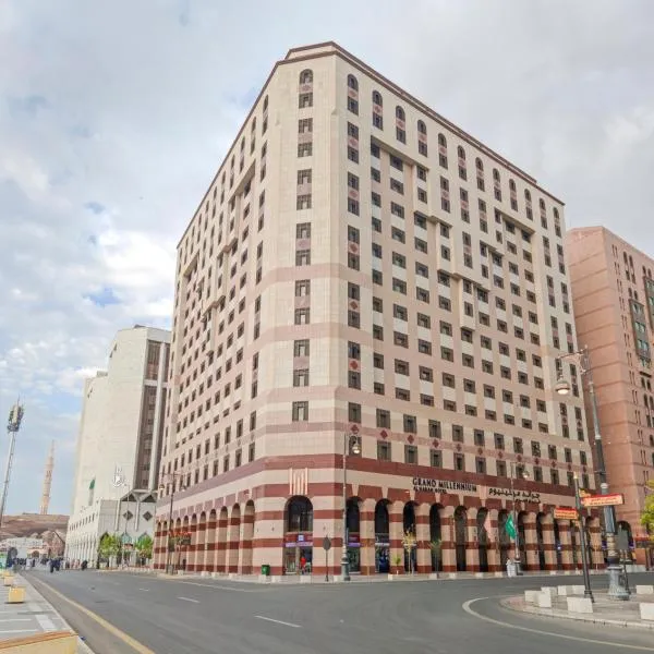 Grand Millennium Al Haram Hotel, hotell i Al Madinah