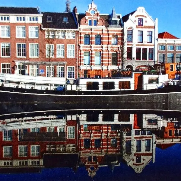 Hotelboot ZWAAN, hotel sa Haarlem