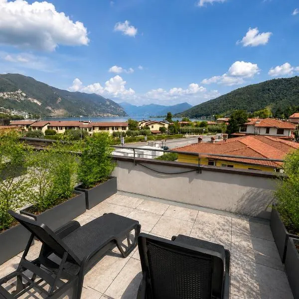 Lake & More Suite Hotel, hotel i Paratico