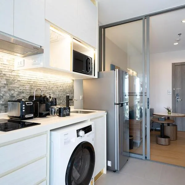 Oakwood Suites Tiwanon Bangkok, hotel di Nonthaburi