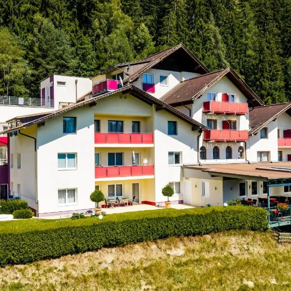 KOGLER`s Pfeffermühle Hotel & Restaurant, hotel em Sankt Urban