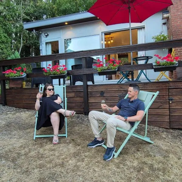 LE PETIT CHALET - Bungalow, hotel u gradu Waulsort