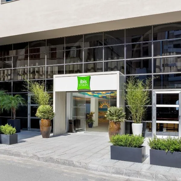 Ibis Styles Larnaca, hotel v destinaci Larnaka