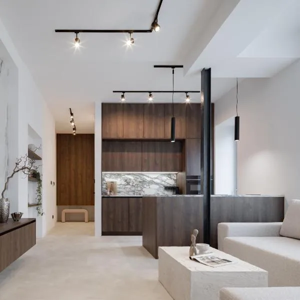 Imperial Residence, 6 Design Apartments 60m2, City Center, Terraces, AC, Parking – hotel w Bańskiej Bystrzycy
