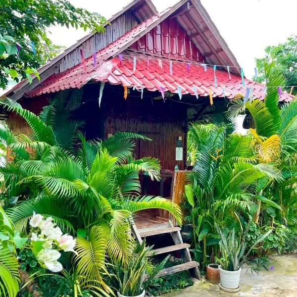 Savet Family Homestay & Tour, готель у місті Баттамбанг