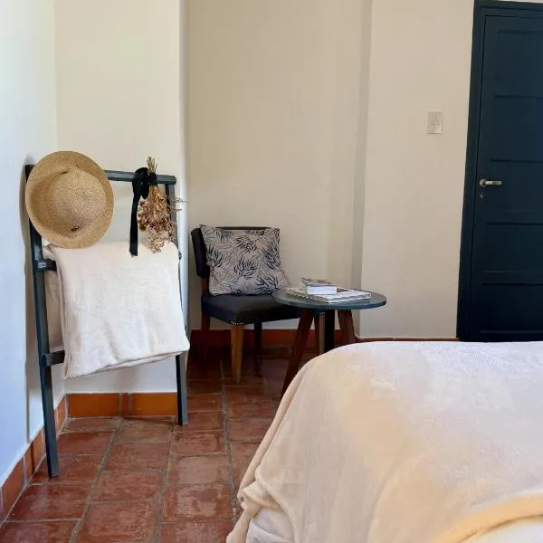 Clivias Hostel, hotell i Salta