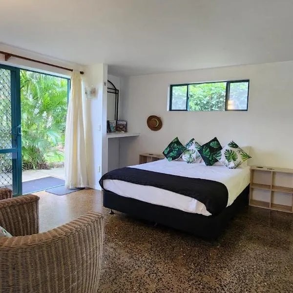 Aroa Kainga Bungalows and Apartment, hotell i Rarotonga