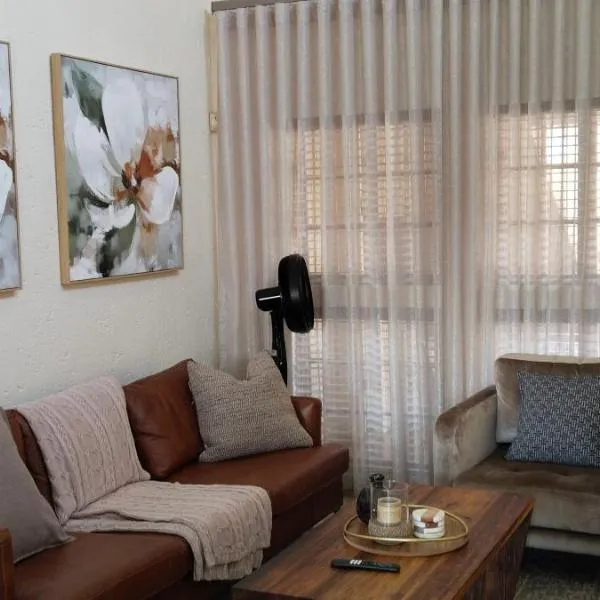 Melkbos Corner, hotel em Witbank