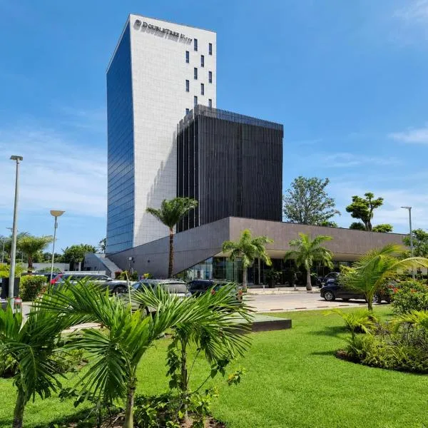 Doubletree By Hilton Pointe-Noire City Centre, hotel v destinácii Pointe-Noire