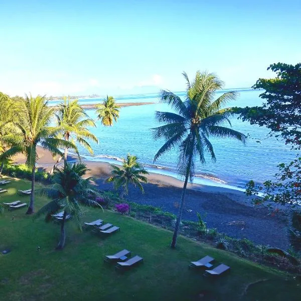 Matavai View - Premium Oceanfront Suite - piscine - vue mer, hotel v destinaci Arue
