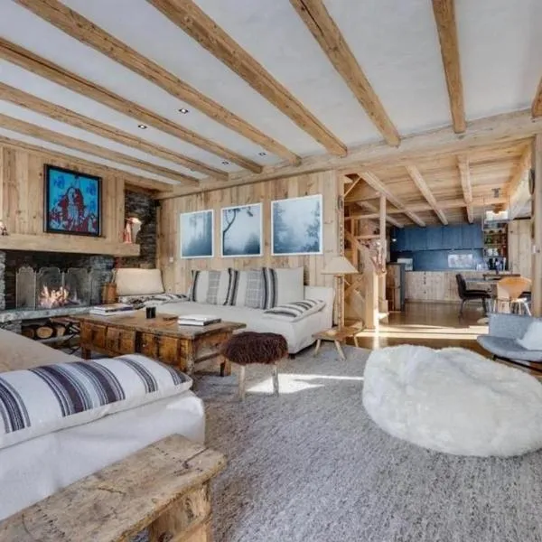 Fantastic Chalet Val d'Isère Ski, hotel i Val d'Isère