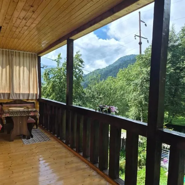 Guest house gloria, viešbutis mieste Glola