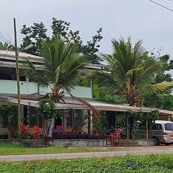 Deux-Palmes-Kribi, proche de la plage, confortable et adapté aux familles, hotel a Kribi